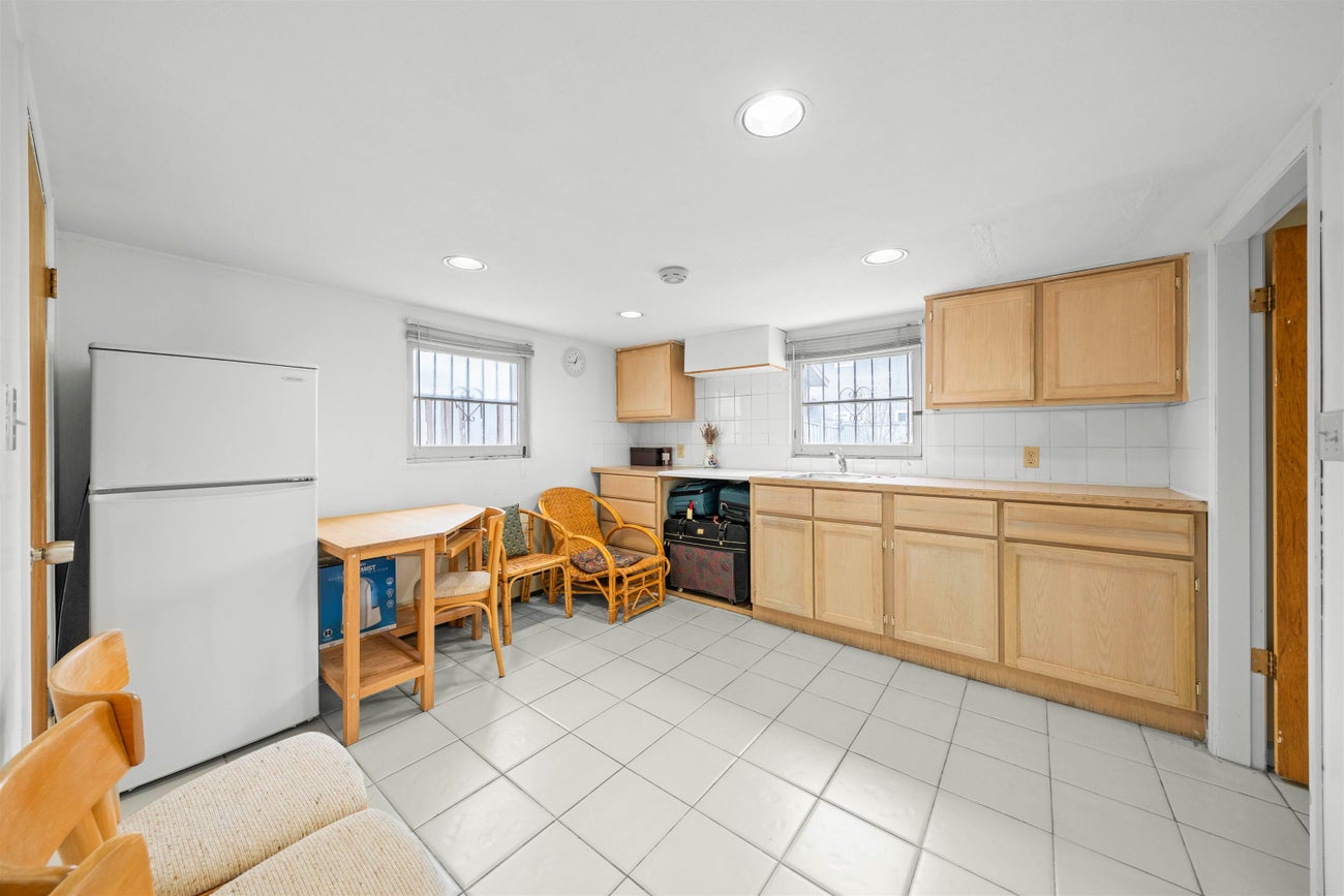 1371 Duthie Avenue - Sperling-Duthie Single Family Residence for Sale, 4 Bedrooms (R2998510) #21