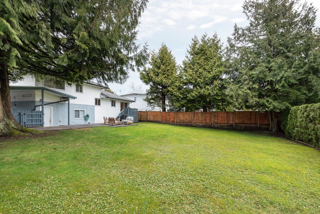 2070 Lyons Court - Central Coquitlam Single Family Residence for Sale, 3 Bedrooms (R2998950) #25