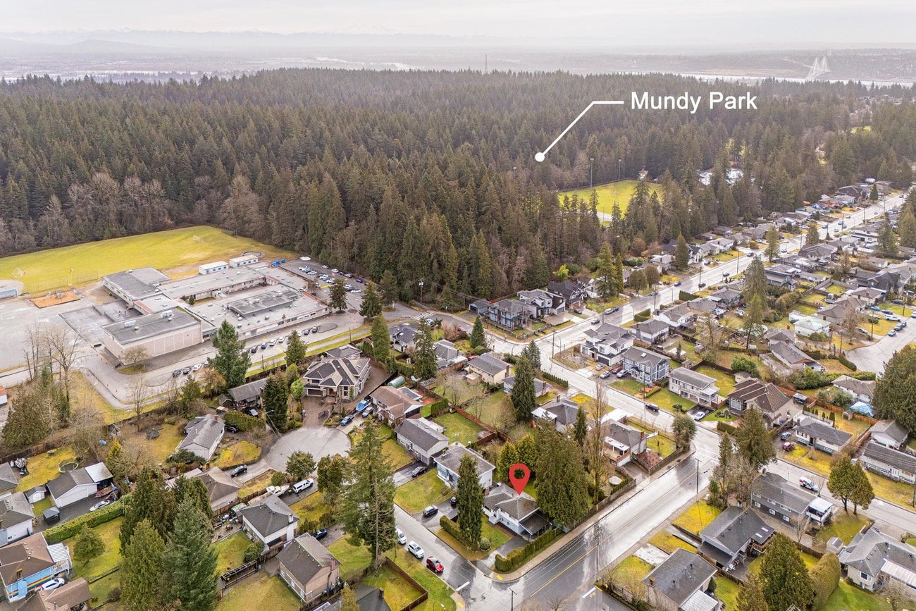2070 Lyons Court - Central Coquitlam Single Family Residence for Sale, 3 Bedrooms (R2998950) #33