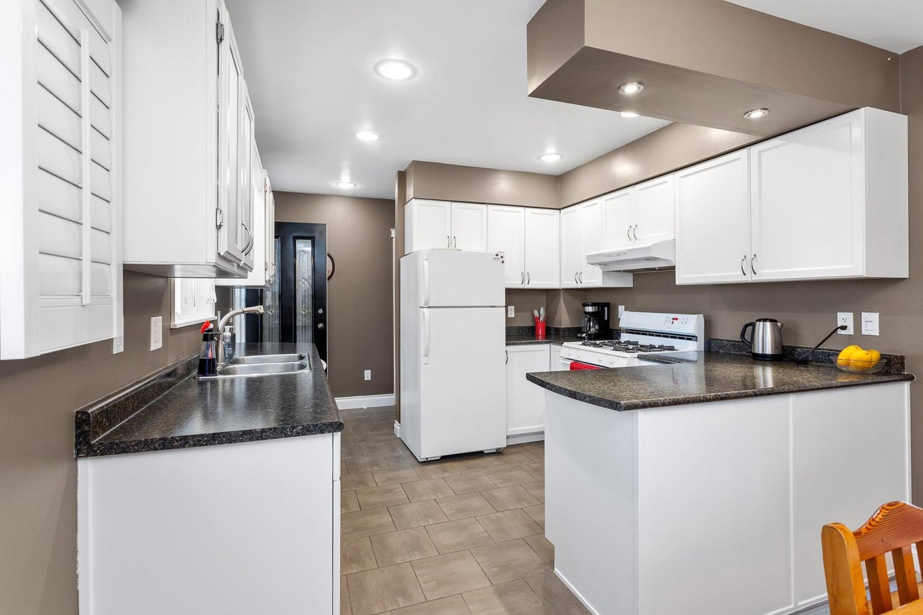 2920 Walton Avenue - Canyon Springs Single Family Residence for Sale, 5 Bedrooms (R2999204) #10