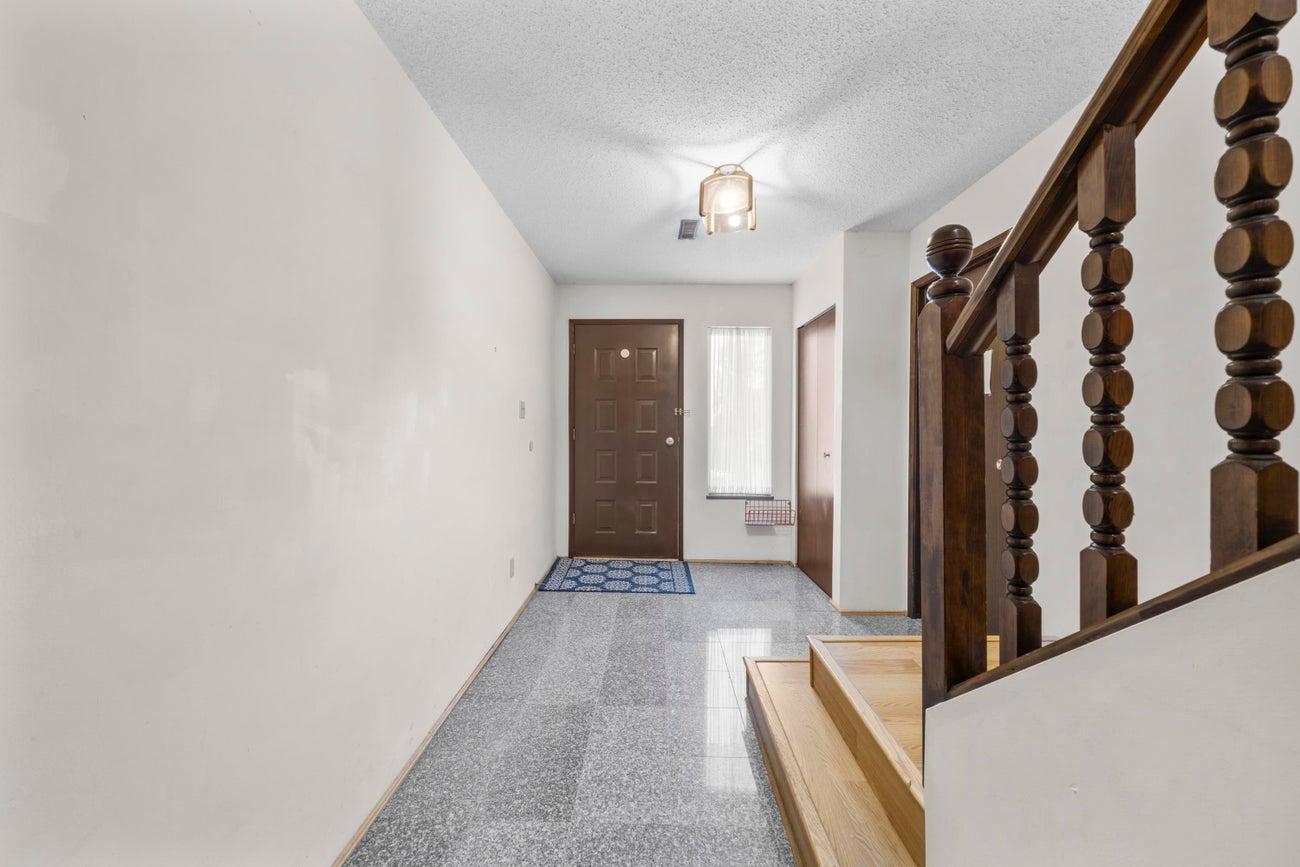 1060 Ayshire Drive - Simon Fraser Univer. Single Family Residence for Sale, 6 Bedrooms (R2999251) #23