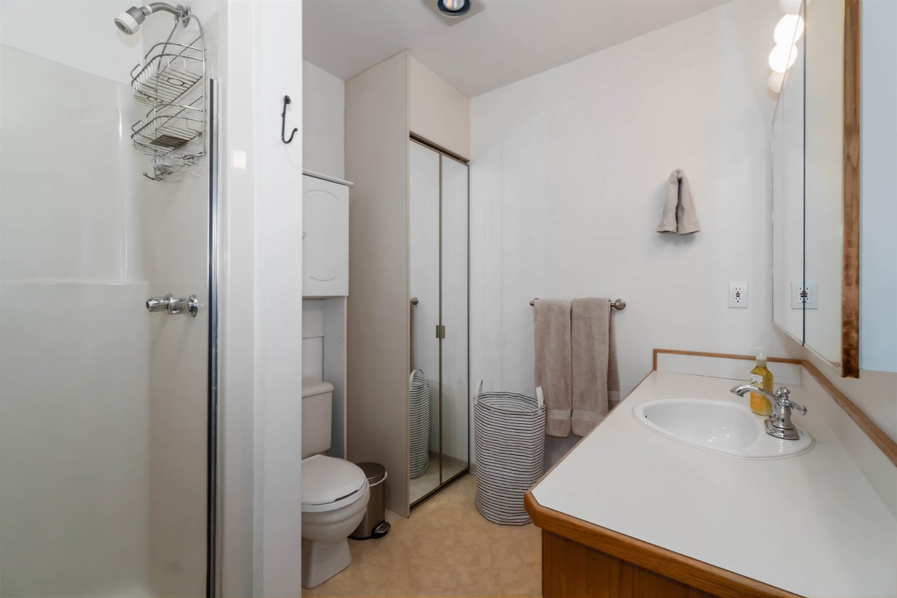 1303 Johnson Street - Canyon Springs Single Family Residence for Sale, 5 Bedrooms (R2999432) #15