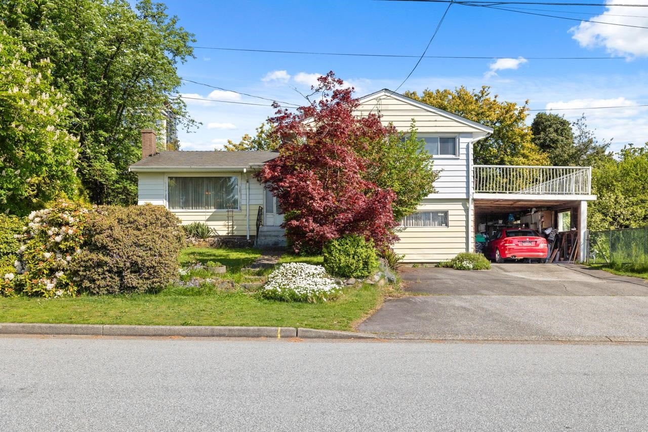 415 Marmont Street - Central Coquitlam Single Family Residence for Sale, 3 Bedrooms (R2999603) #1