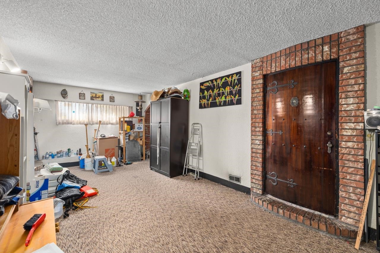 415 Marmont Street - Central Coquitlam Single Family Residence for Sale, 3 Bedrooms (R2999603) #25