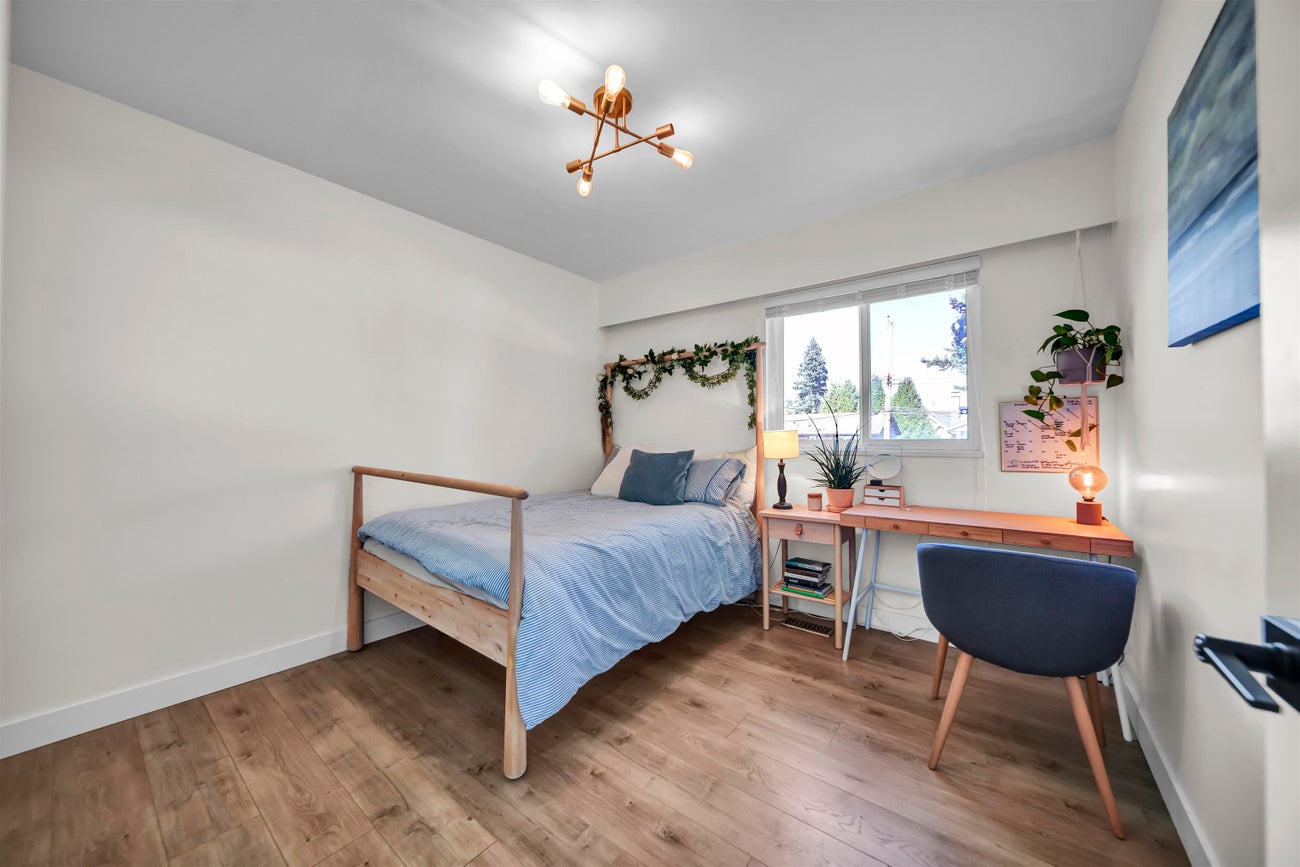 808 Runnymede Avenue - Coquitlam West Single Family Residence for Sale, 6 Bedrooms (R3000663) #14
