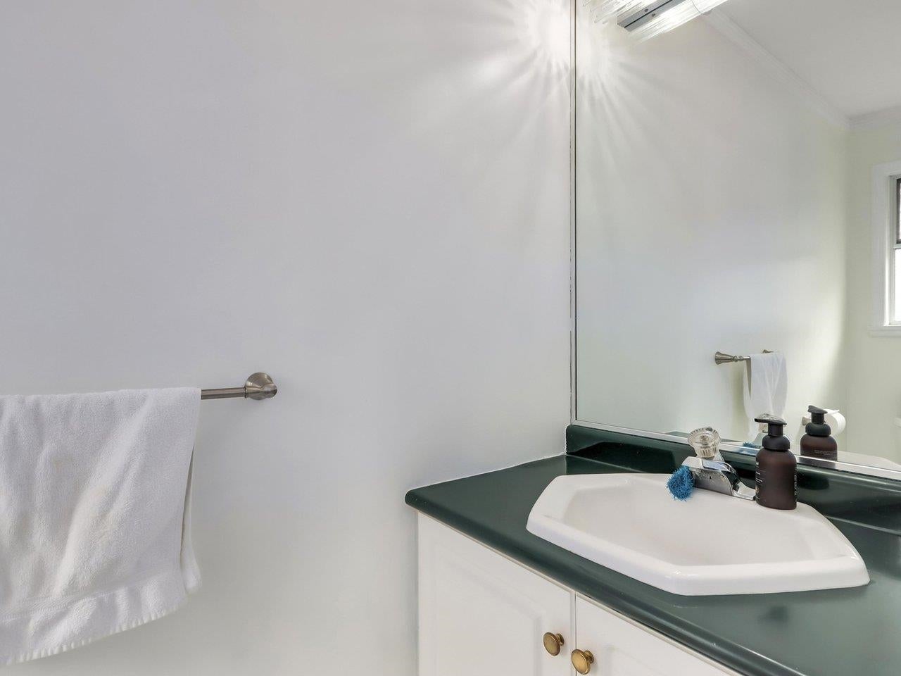 305 Sorrento Place - Coquitlam East Single Family Residence for Sale, 5 Bedrooms (R3001021) #26