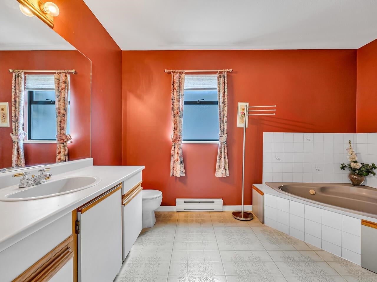 735 Sprice Avenue - Coquitlam West Single Family Residence for Sale, 3 Bedrooms (R3001228)# - 26