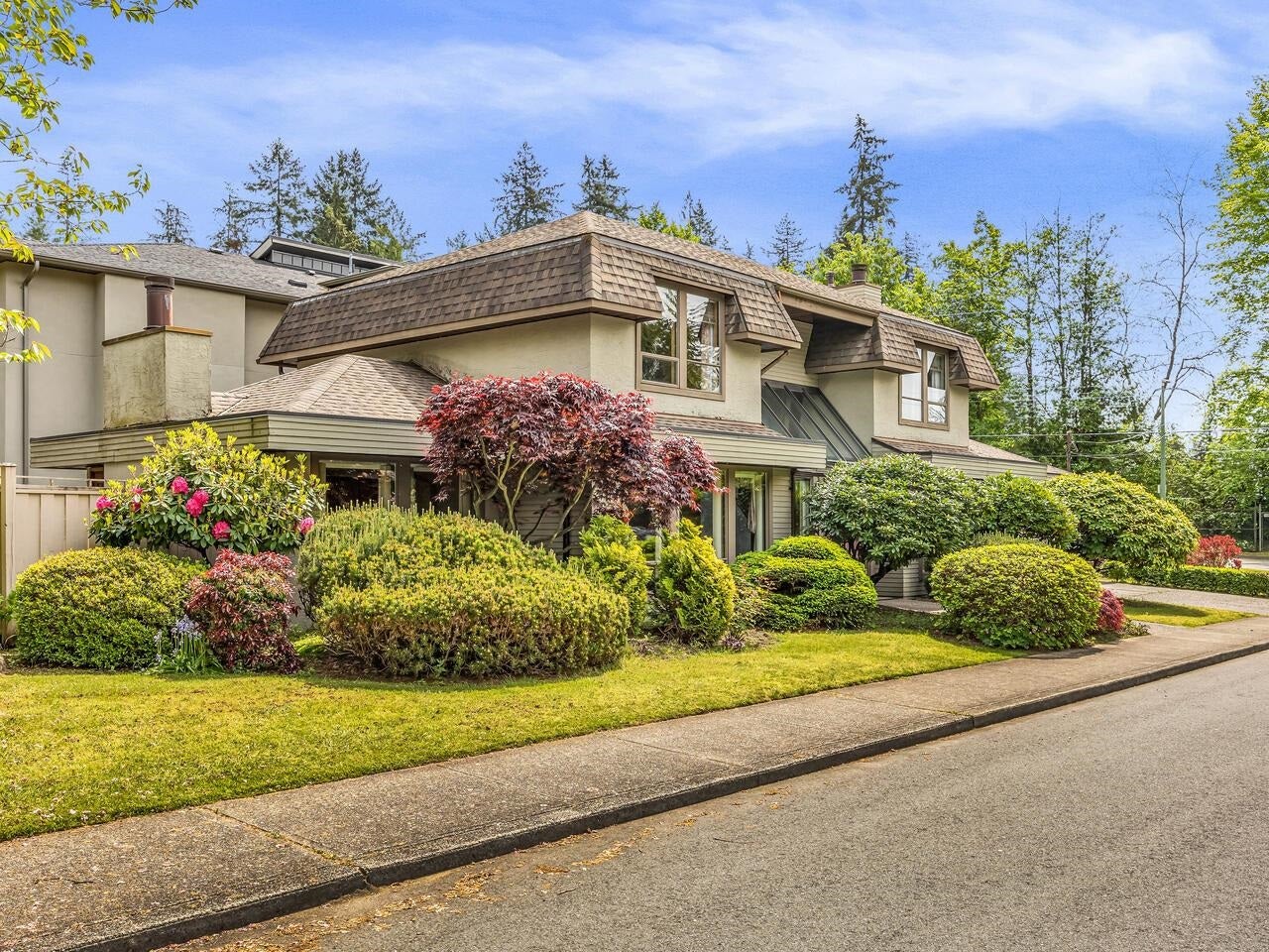 735 Sprice Avenue - Coquitlam West Single Family Residence for Sale, 3 Bedrooms (R3001228) #32