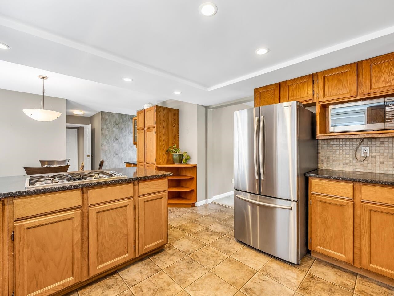 735 Sprice Avenue - Coquitlam West Single Family Residence for Sale, 3 Bedrooms (R3001228)# - 8