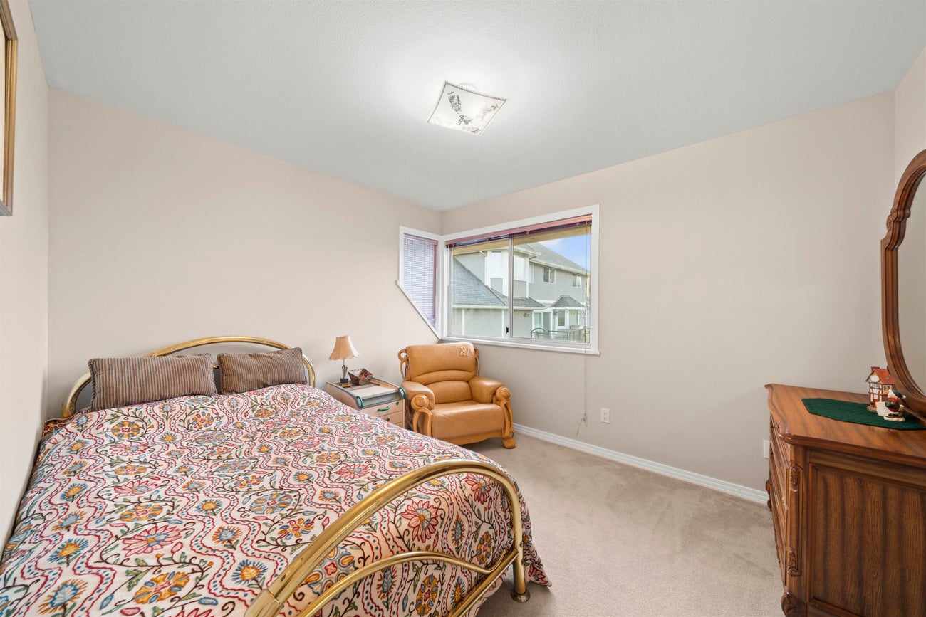 598 Clearwater Way - Coquitlam East Single Family Residence for Sale, 8 Bedrooms (R3001310) #26