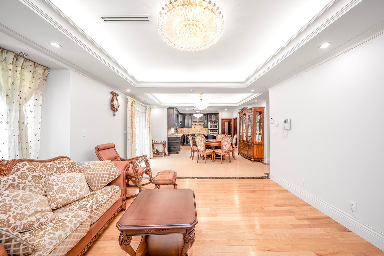 7353 Union Street - Simon Fraser Univer. Single Family Residence for Sale, 5 Bedrooms (R3001505) #19