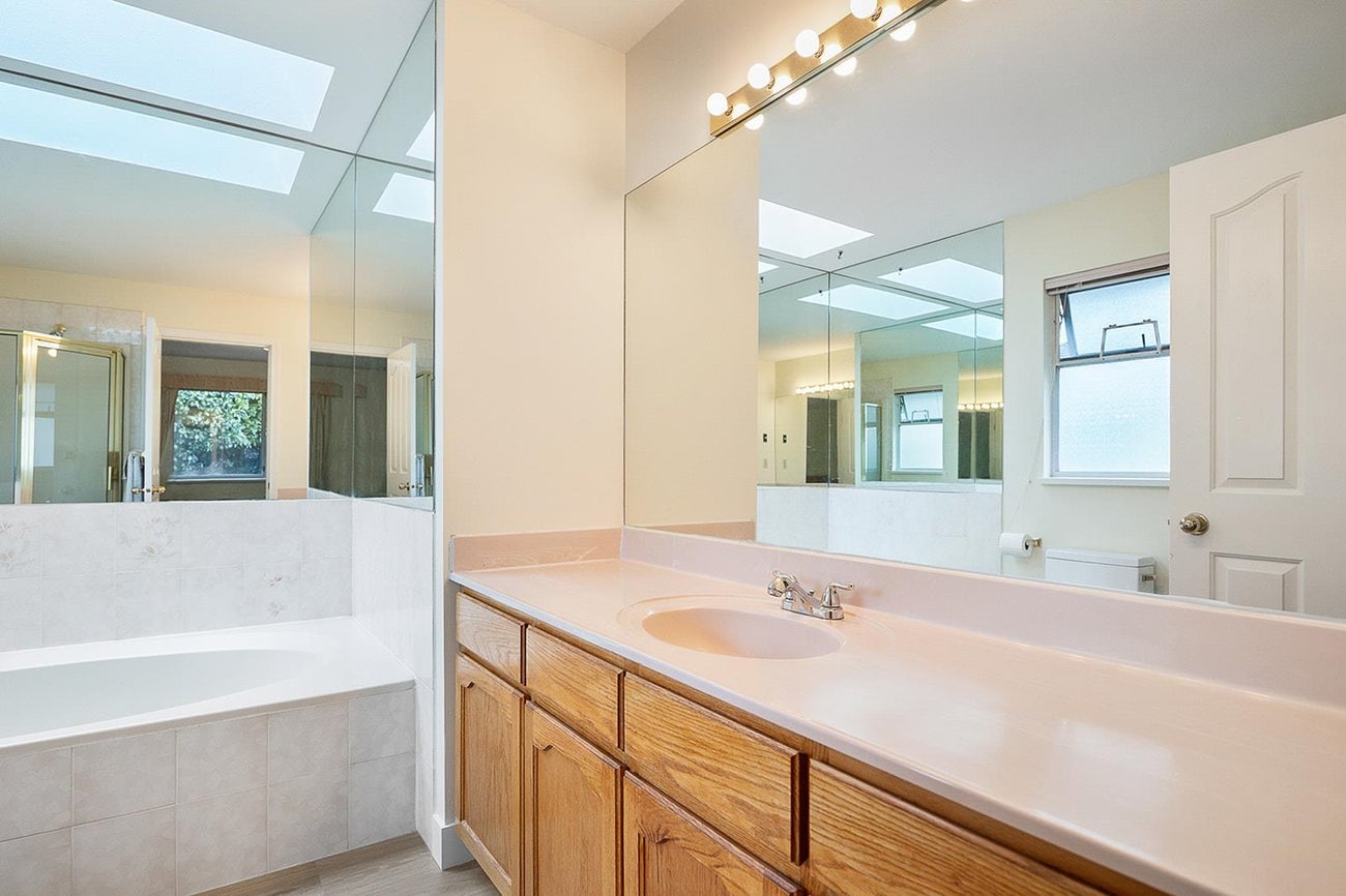 2850 Mara Drive - Coquitlam East Single Family Residence for Sale, 6 Bedrooms (R3001870) #24