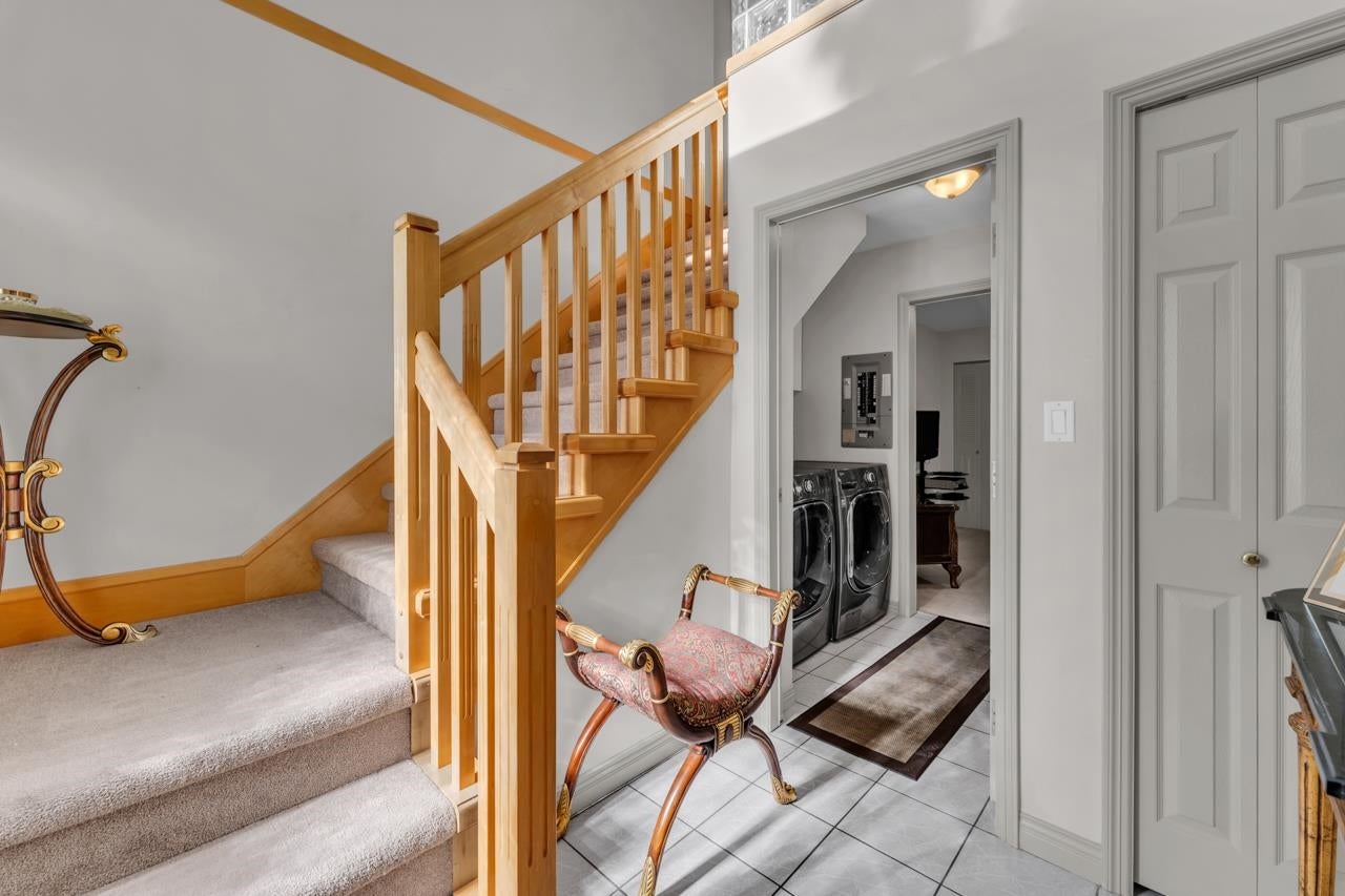 969 Madore Avenue - Central Coquitlam Single Family Residence for Sale, 6 Bedrooms (R3002275) #16