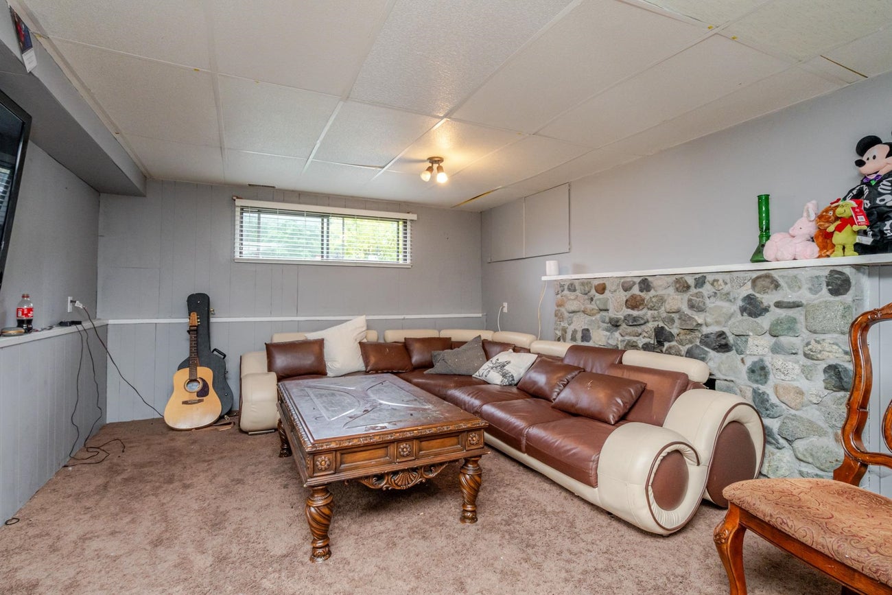 654 Linton Street - Central Coquitlam Single Family Residence for Sale, 5 Bedrooms (R3002552) #20