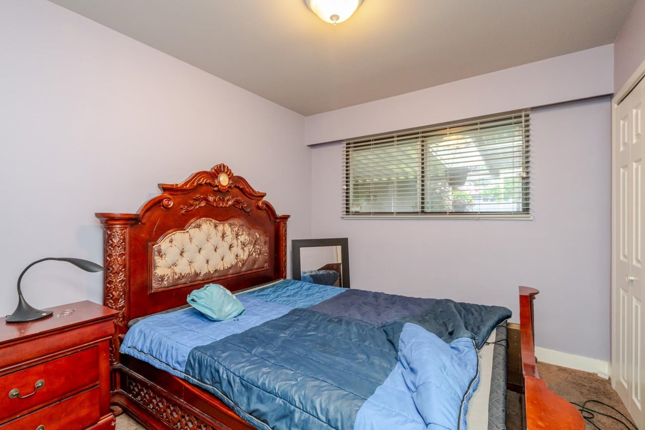 654 Linton Street - Central Coquitlam Single Family Residence for Sale, 5 Bedrooms (R3002552) #26