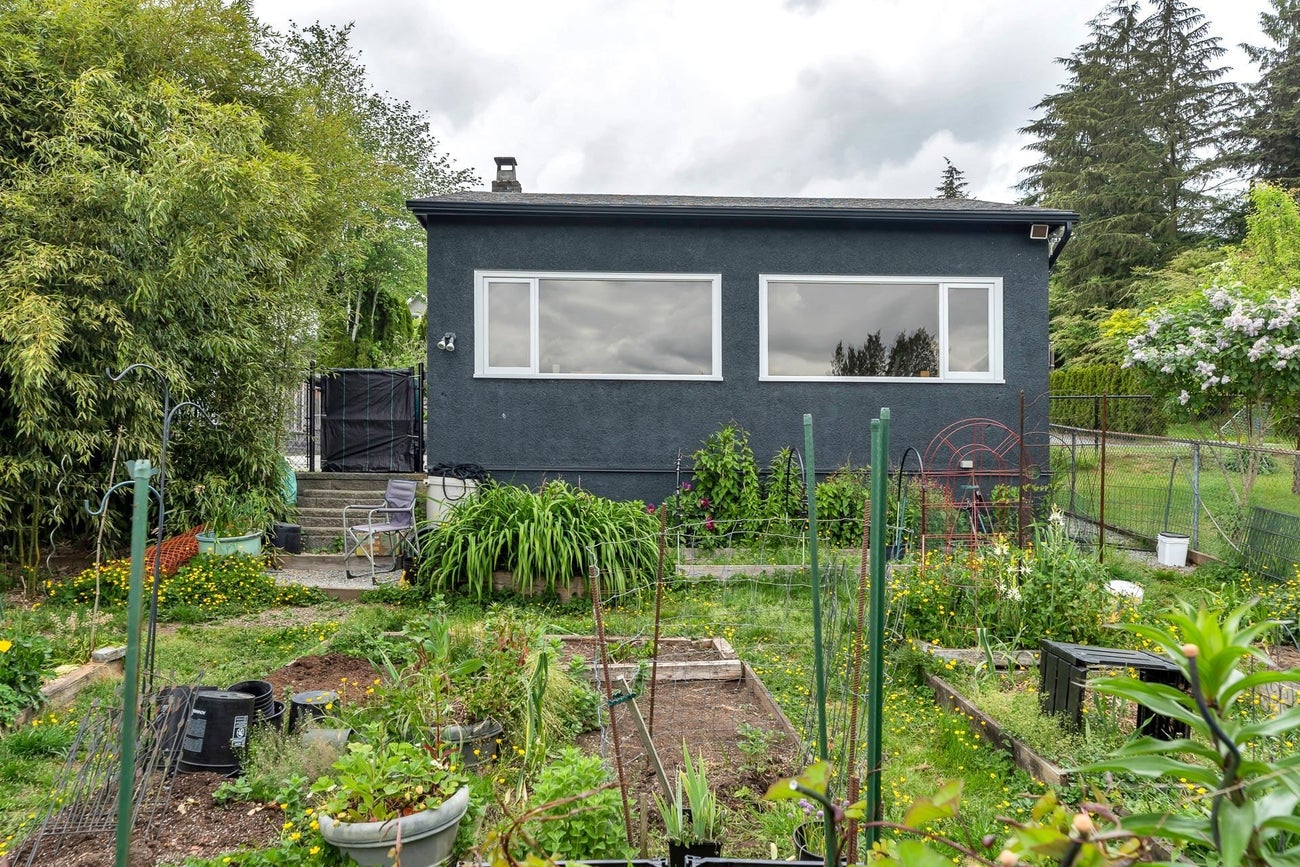 1305 Thomas Avenue - Maillardville Single Family Residence for Sale, 2 Bedrooms (R3002740) #10