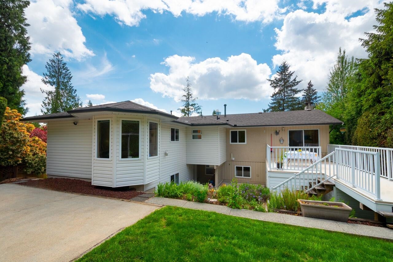 521 Chapman Avenue - Coquitlam West Single Family Residence for Sale, 5 Bedrooms (R3003098) #36