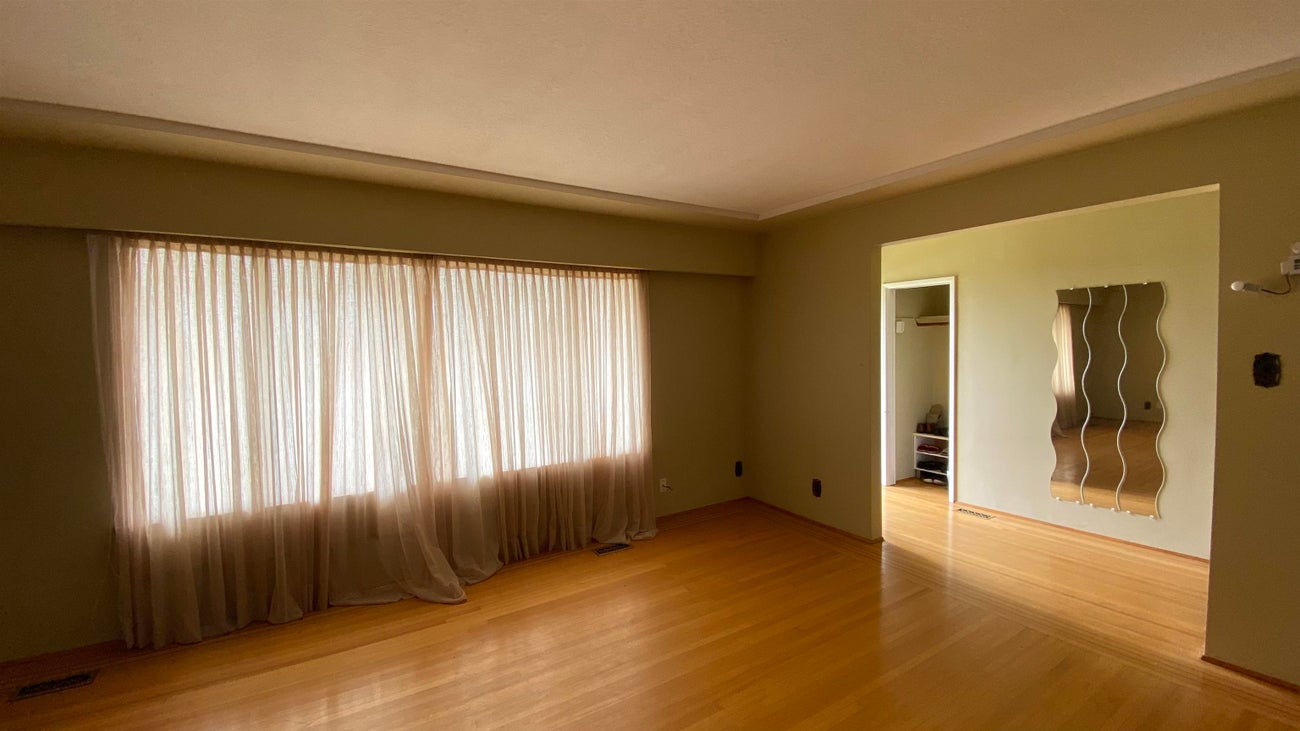 609 Madore Avenue - Coquitlam West Single Family Residence for Sale, 3 Bedrooms (R3003480) #6