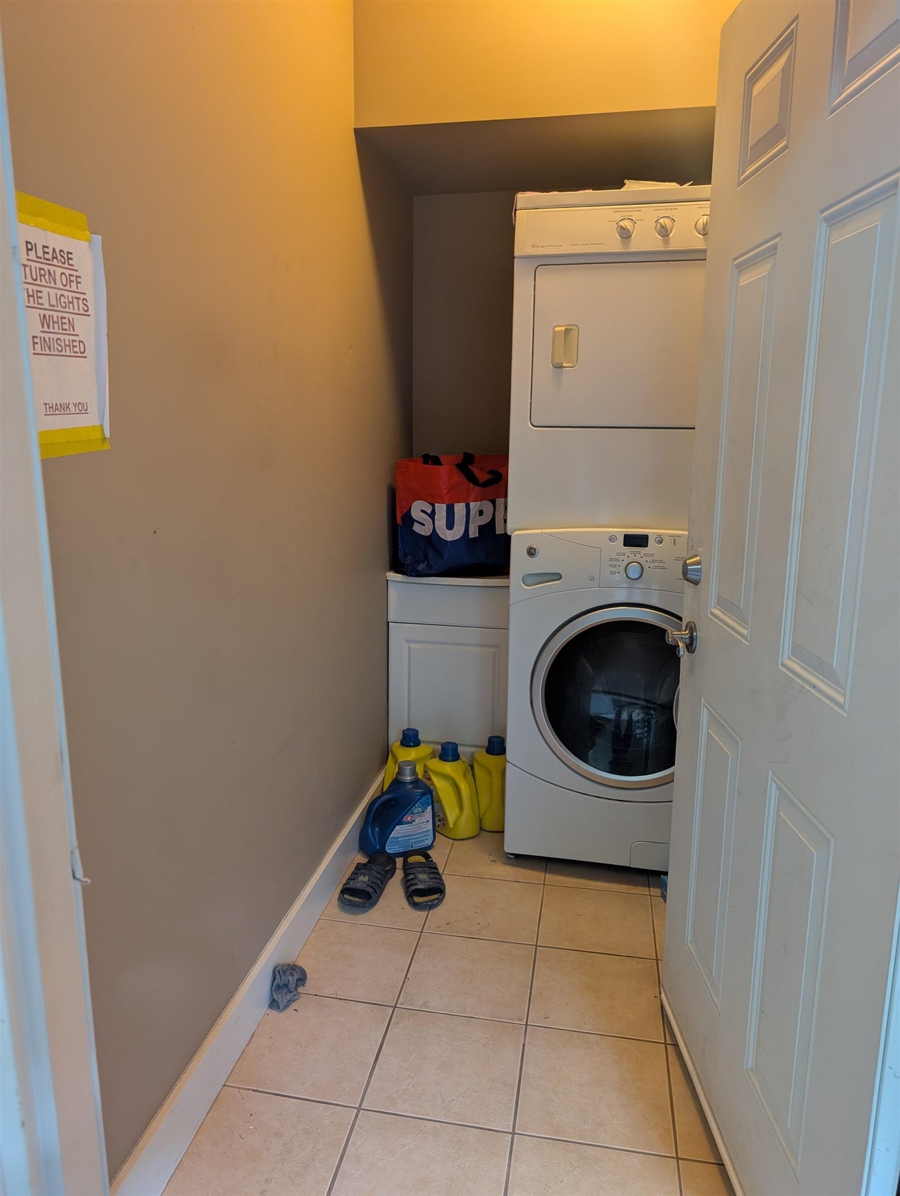 701 Delestre Avenue - Coquitlam West Single Family Residence for Sale, 9 Bedrooms (R3003997)# - 16