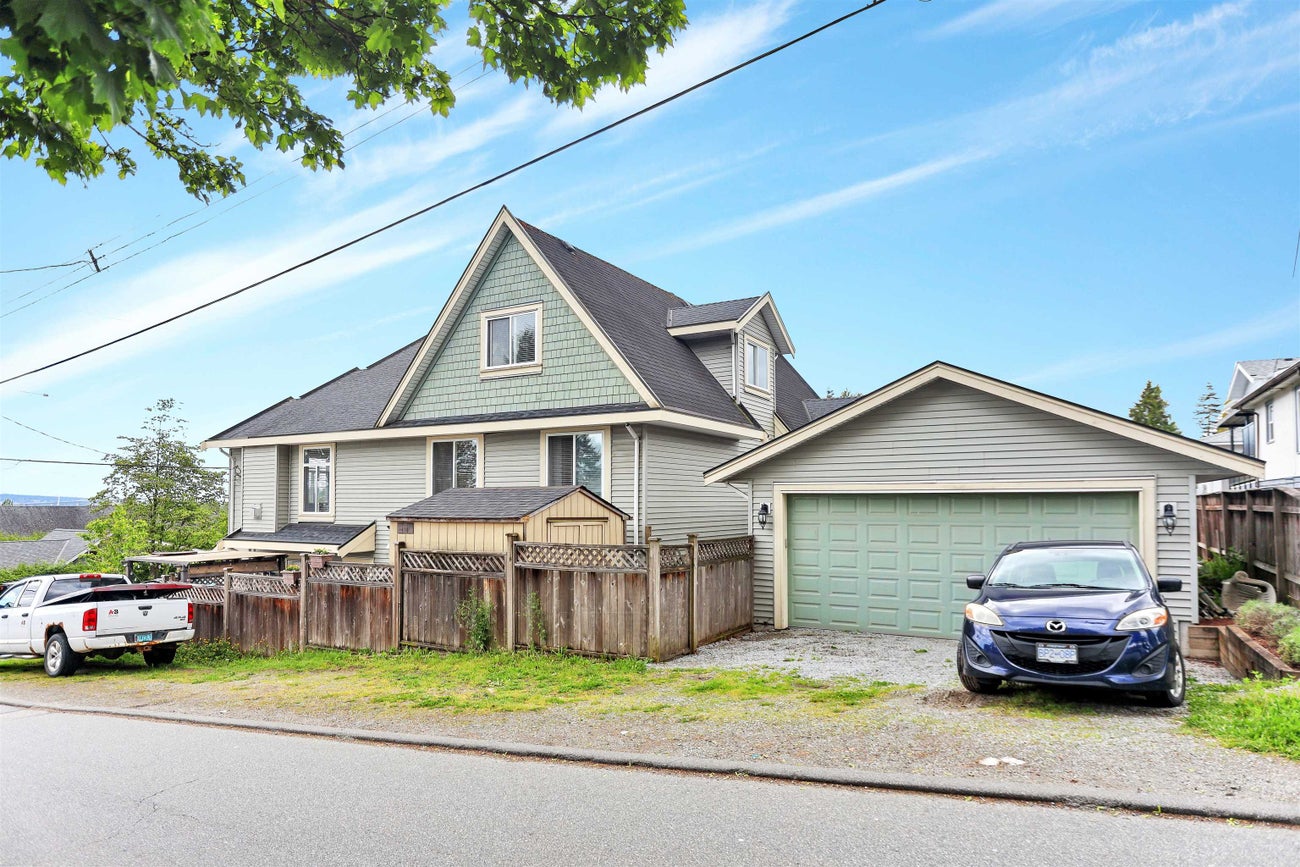 943 Harris Avenue - Maillardville Single Family Residence for Sale, 8 Bedrooms (R3004394) #31
