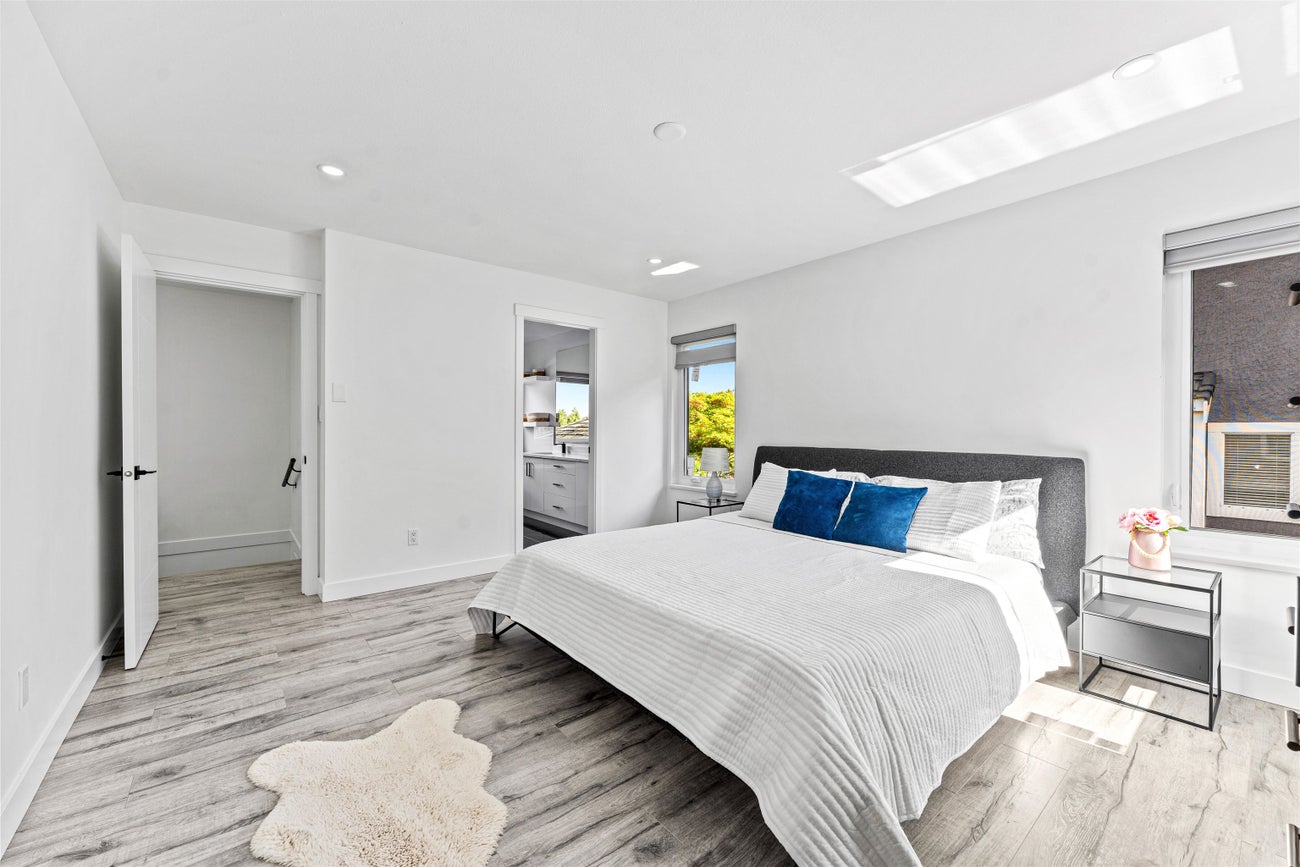 2799 Mara Drive - Coquitlam East Single Family Residence for Sale, 6 Bedrooms (R3004404) #12