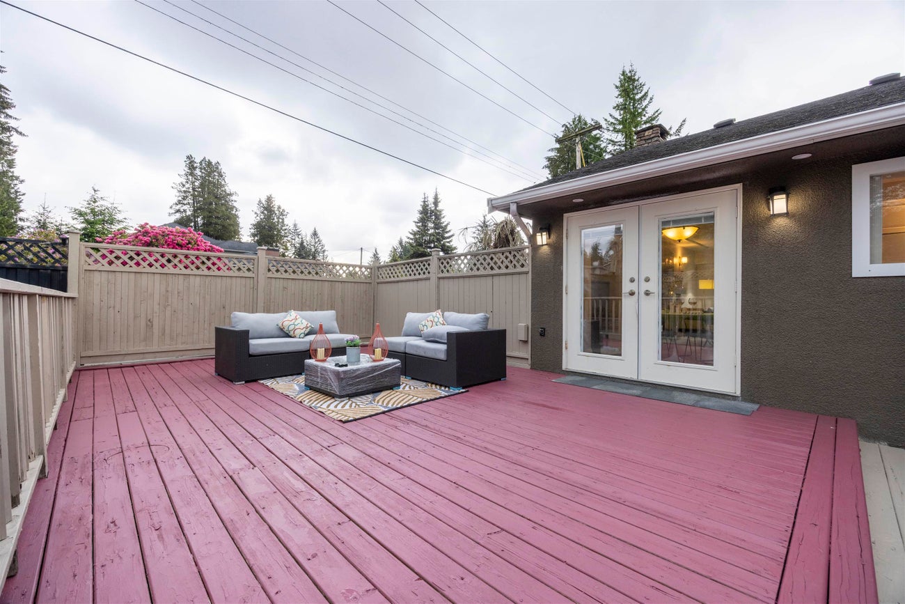 1009 Foster Avenue - Central Coquitlam Single Family Residence for Sale, 5 Bedrooms (R3005642)# - 24