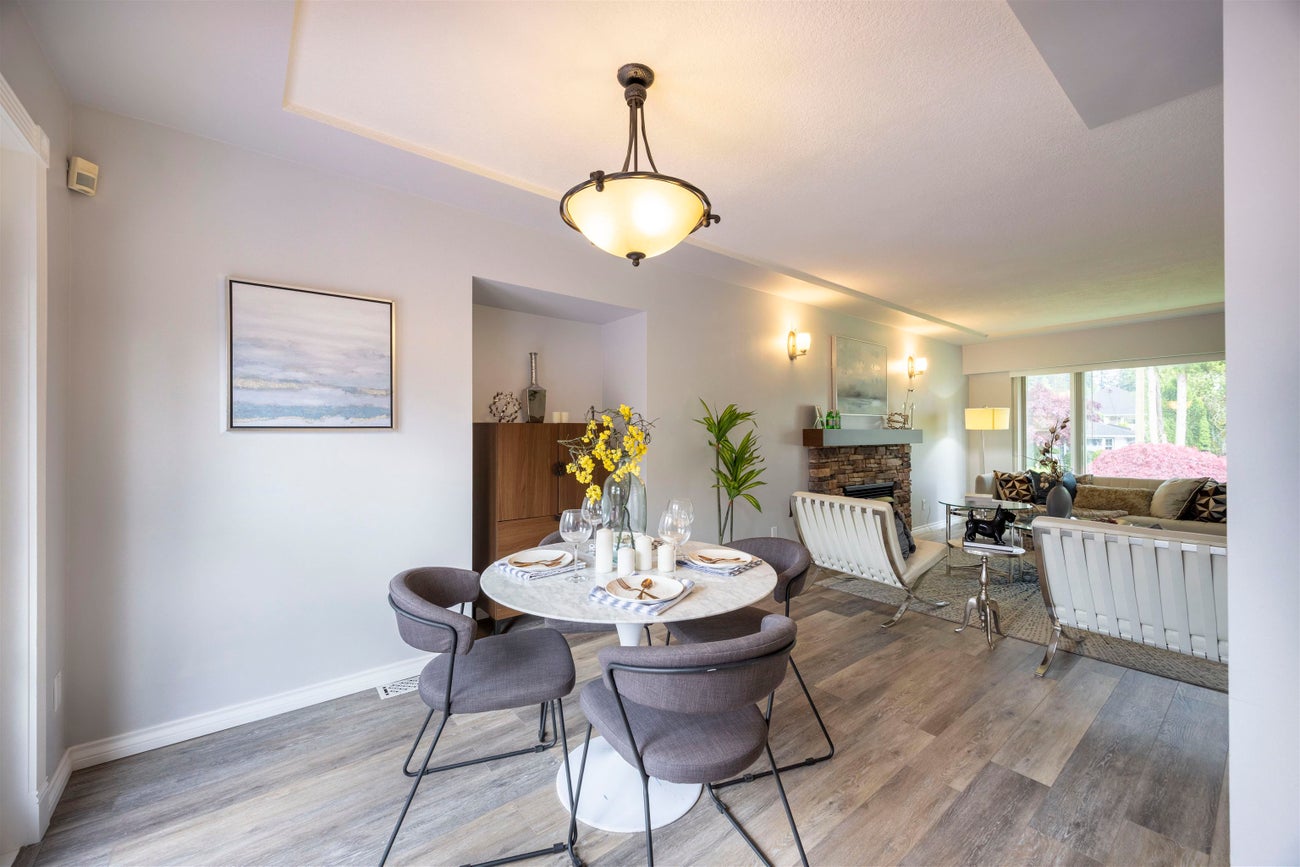 1009 Foster Avenue - Central Coquitlam Single Family Residence for Sale, 5 Bedrooms (R3005642) #7