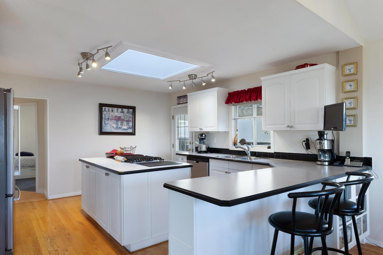 957 Stewart Avenue - Maillardville Single Family Residence for Sale, 3 Bedrooms (R3005781) #14