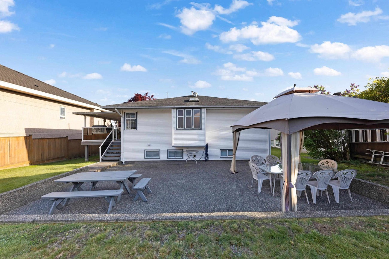 957 Stewart Avenue - Maillardville Single Family Residence for Sale, 3 Bedrooms (R3005781) #35