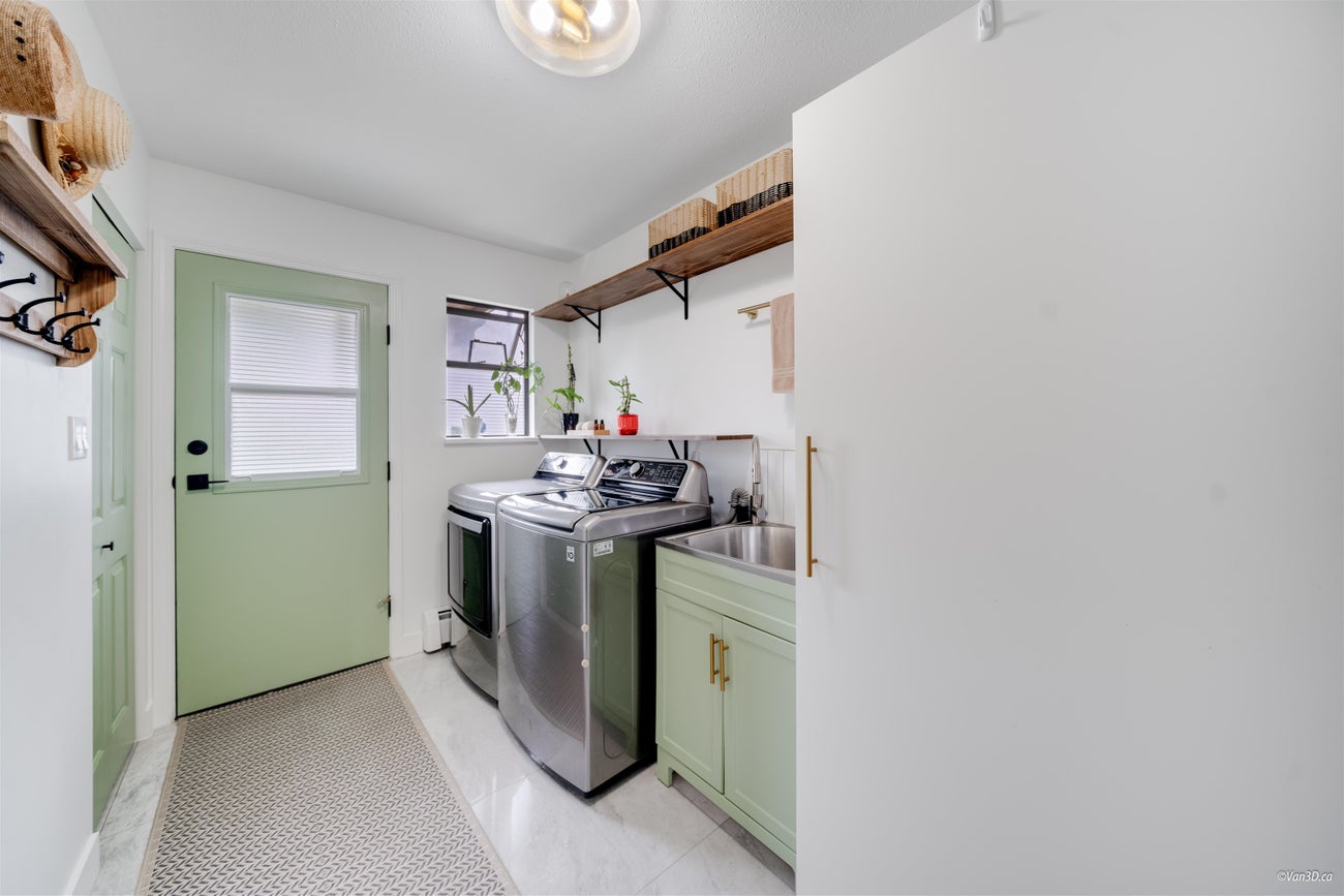 378 Balfour Drive - Coquitlam East Single Family Residence for Sale, 3 Bedrooms (R3006295) #14