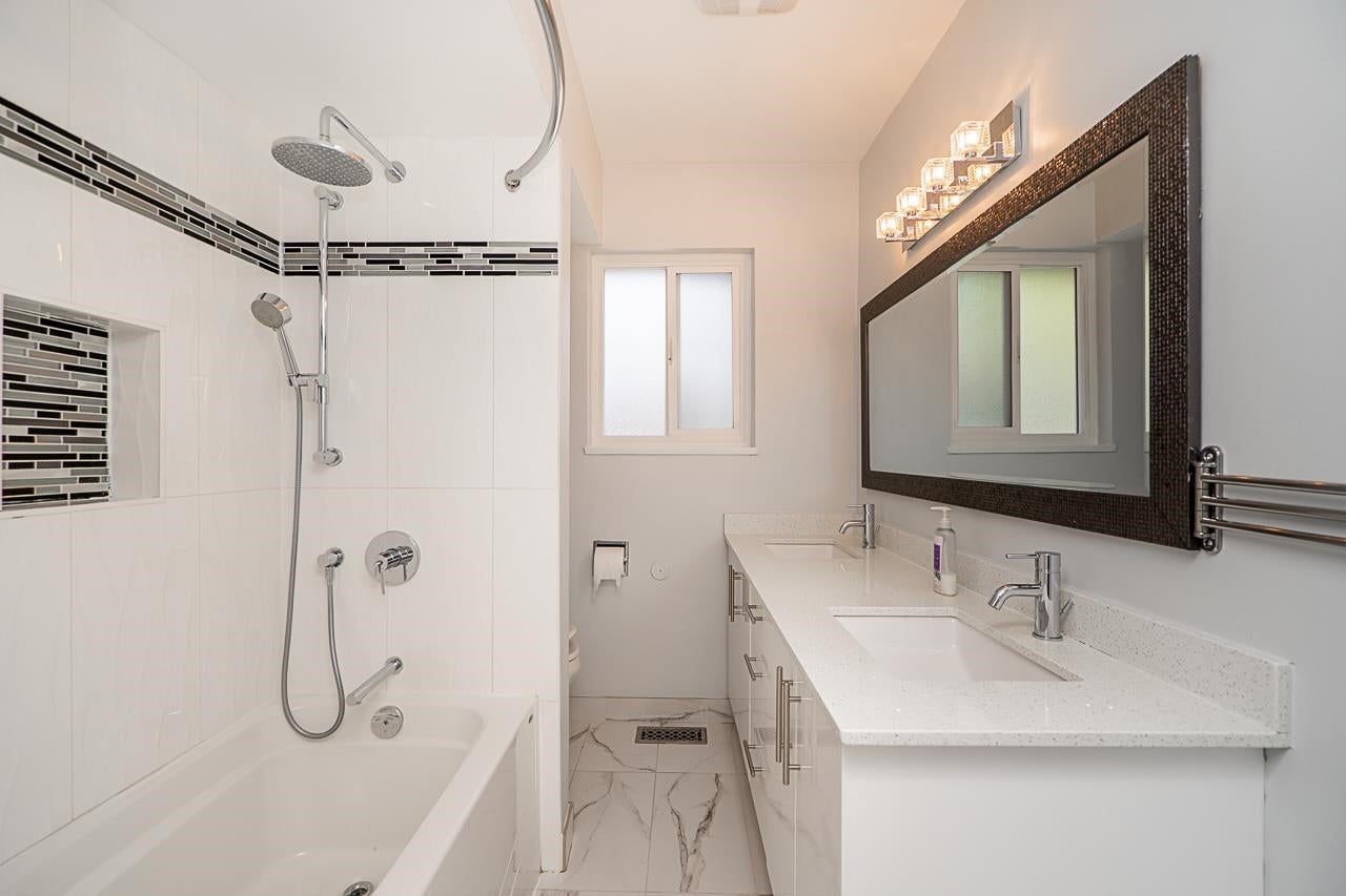7522 Mark Crescent - Government Road Single Family Residence for Sale, 6 Bedrooms (R3006713) #22
