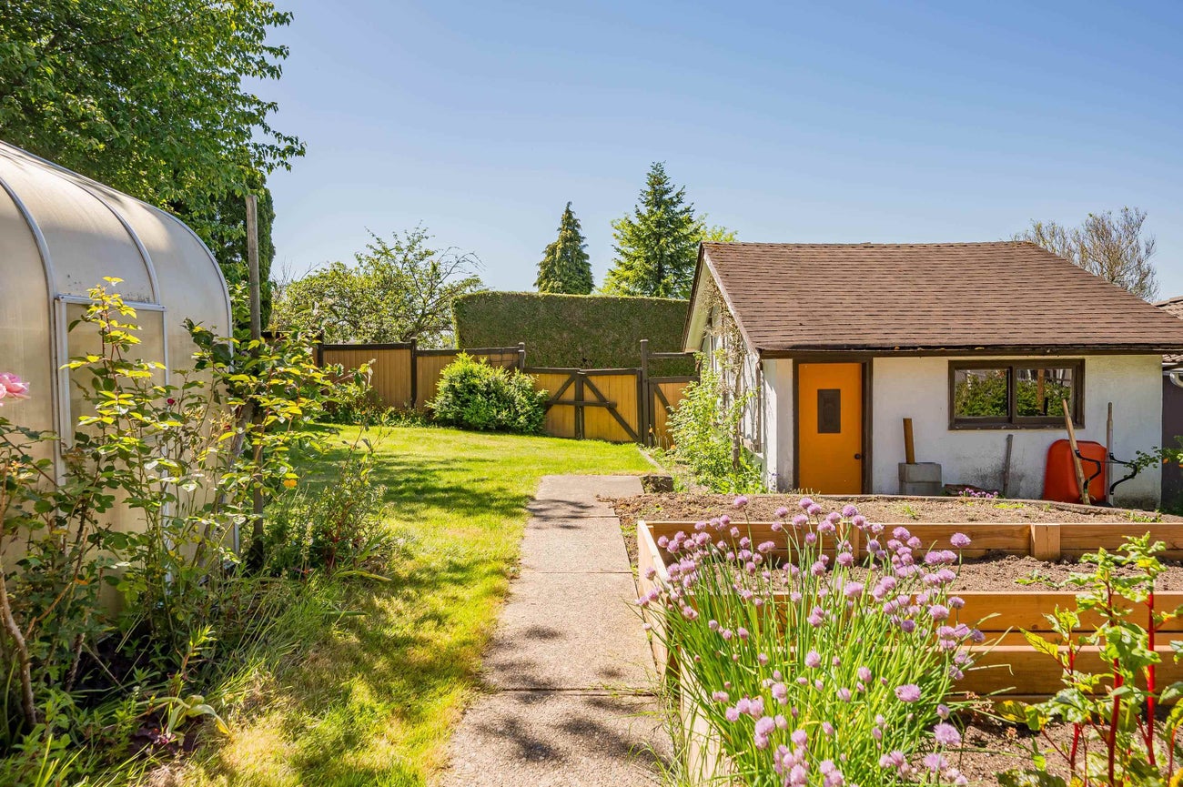 7342 Curtis Street - Simon Fraser Univer. Single Family Residence for Sale, 4 Bedrooms (R3006767) #37