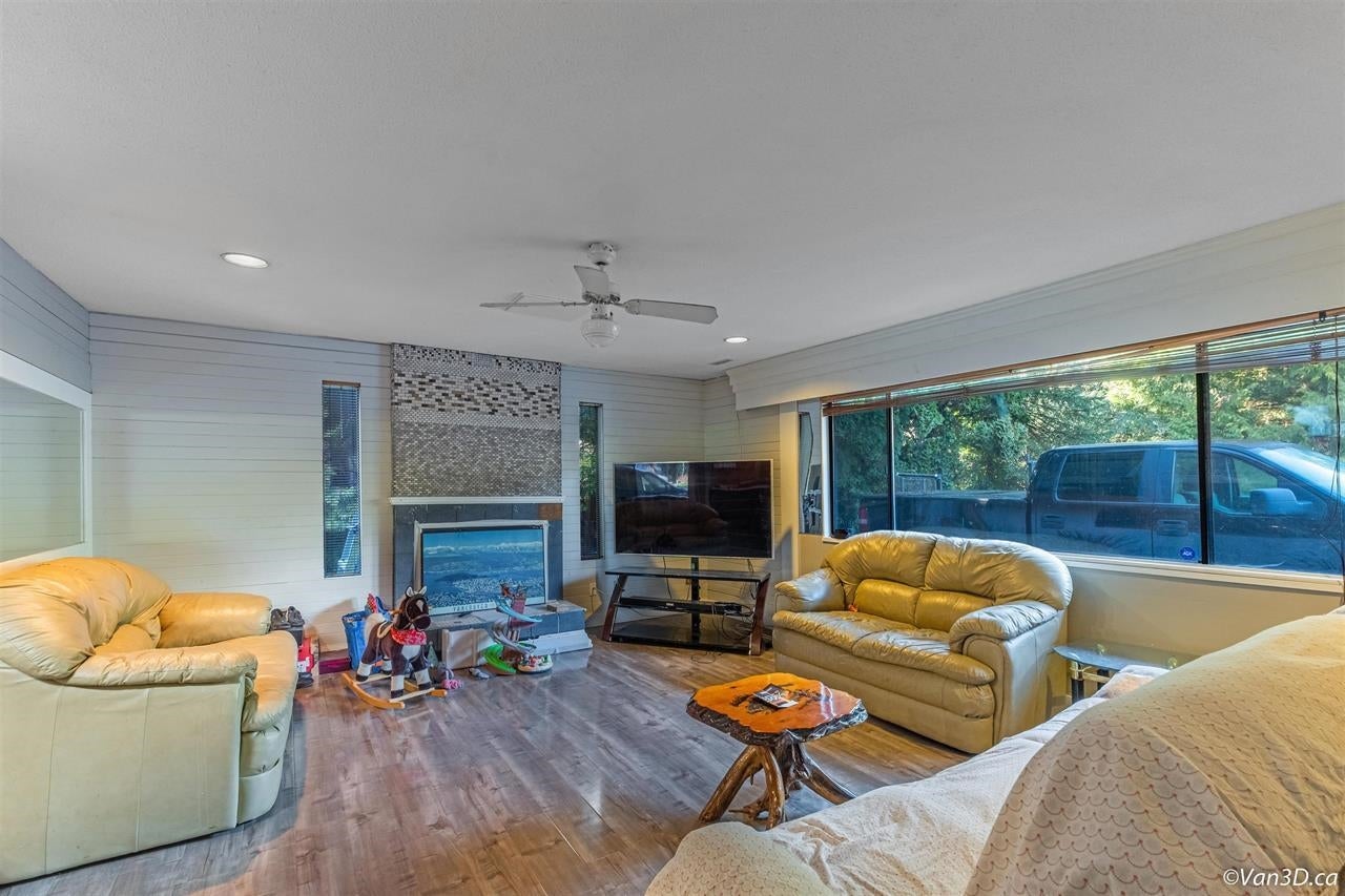 8246 Burnlake Drive - Government Road Single Family Residence for Sale, 6 Bedrooms (R3007412) #3