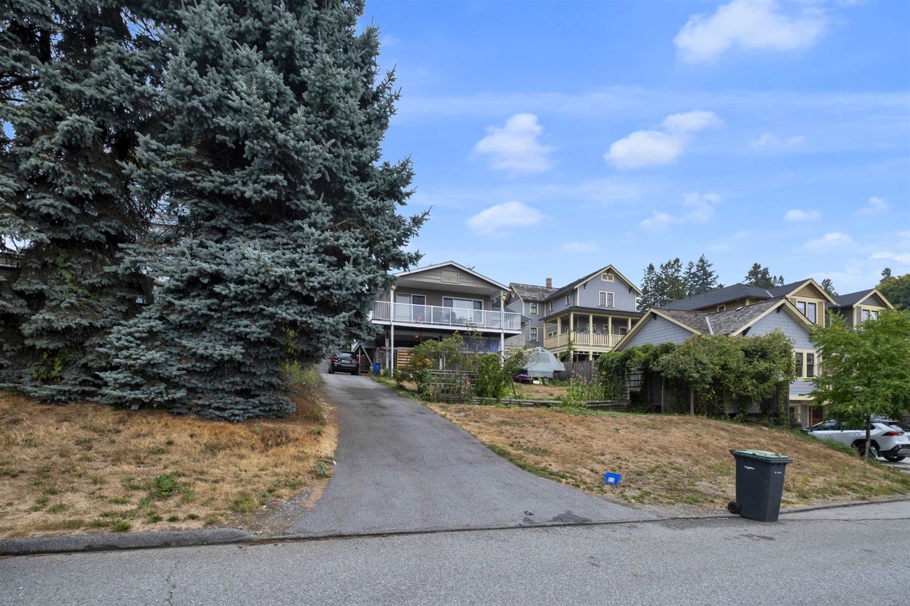 1152 Rochester Avenue - Maillardville Single Family Residence for Sale, 5 Bedrooms (R3007451) #4