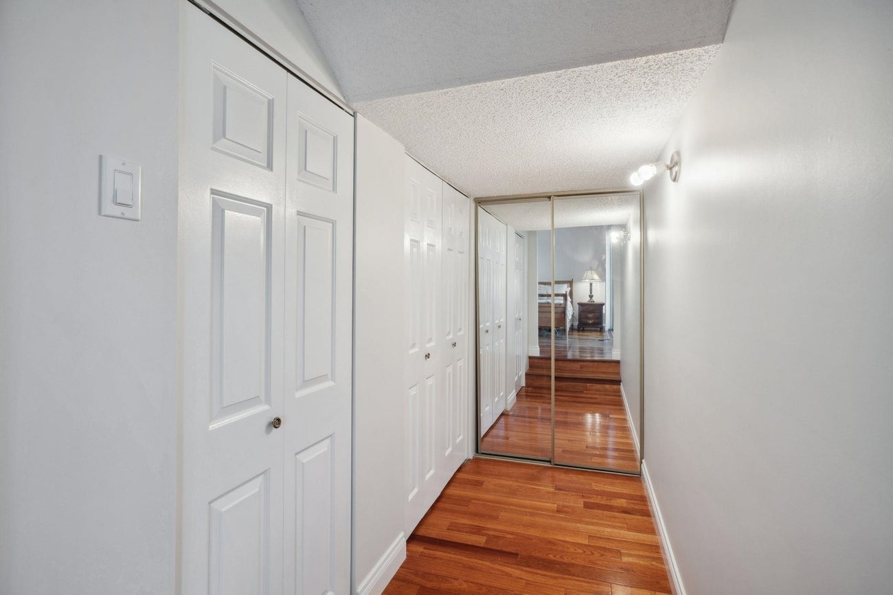 7347 Queenston Court - Simon Fraser Univer. Single Family Residence for Sale, 5 Bedrooms (R3007866) #12