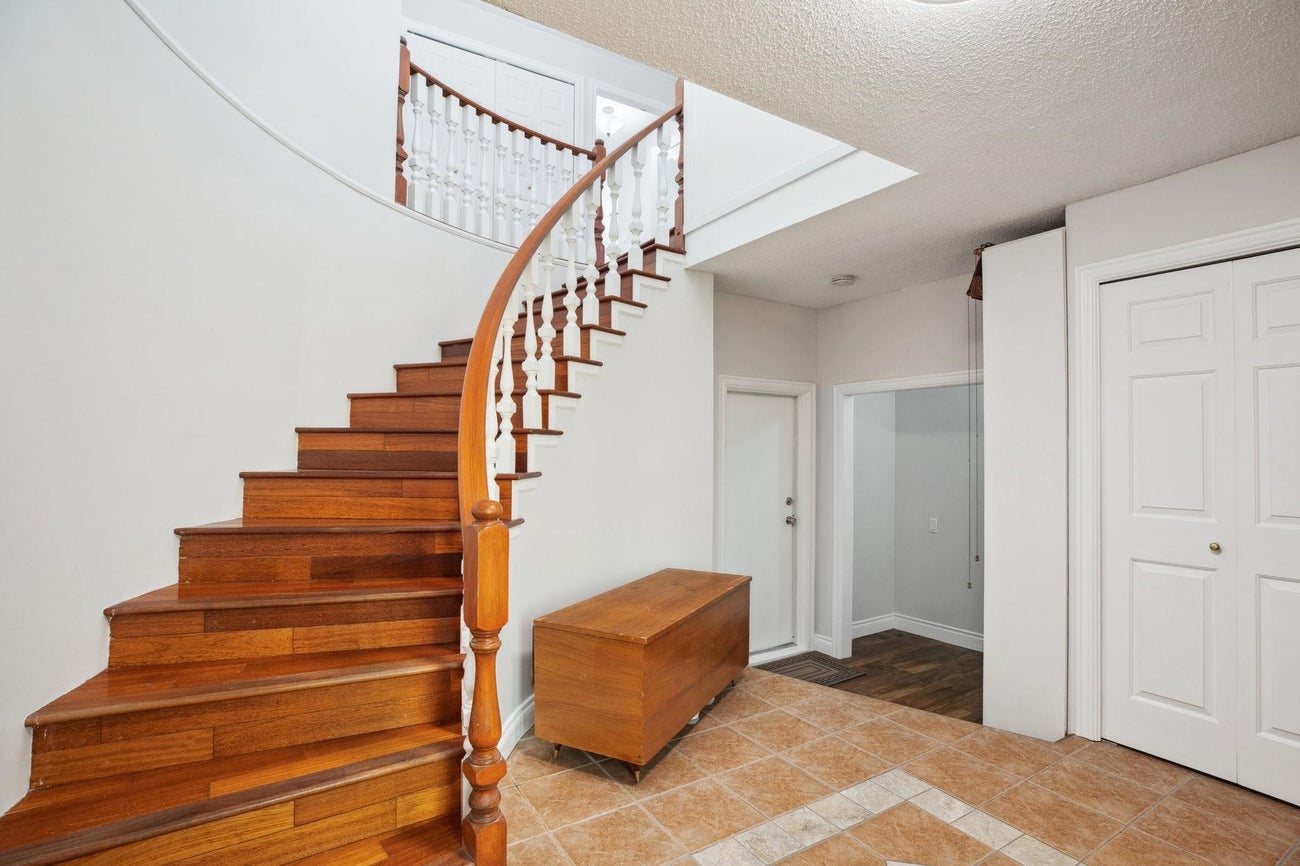 7347 Queenston Court - Simon Fraser Univer. Single Family Residence for Sale, 5 Bedrooms (R3007866) #24