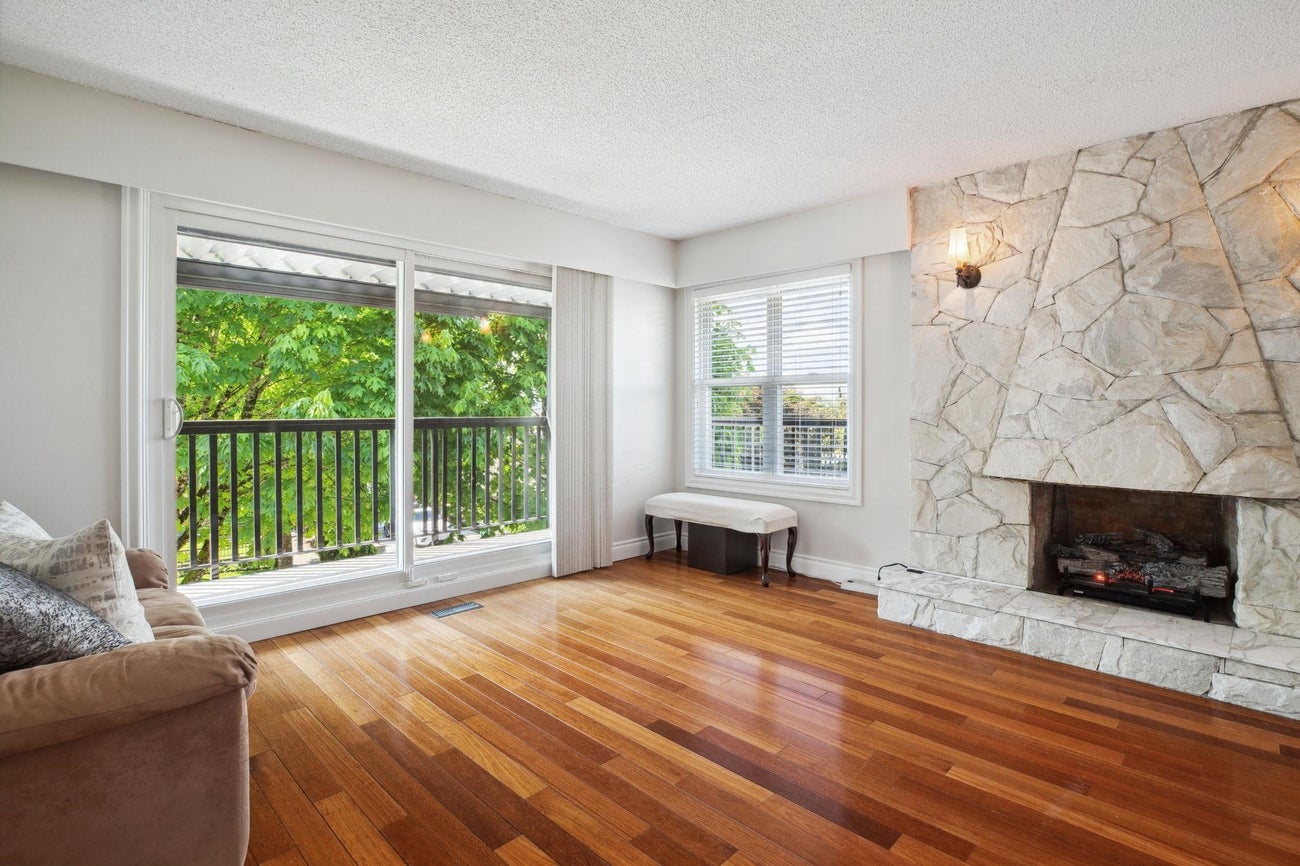 7347 Queenston Court - Simon Fraser Univer. Single Family Residence for Sale, 5 Bedrooms (R3007866) #6