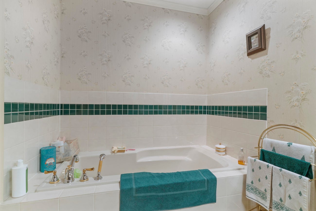 2792 Redfern Place - Coquitlam East Single Family Residence for Sale, 4 Bedrooms (R3008124) #25