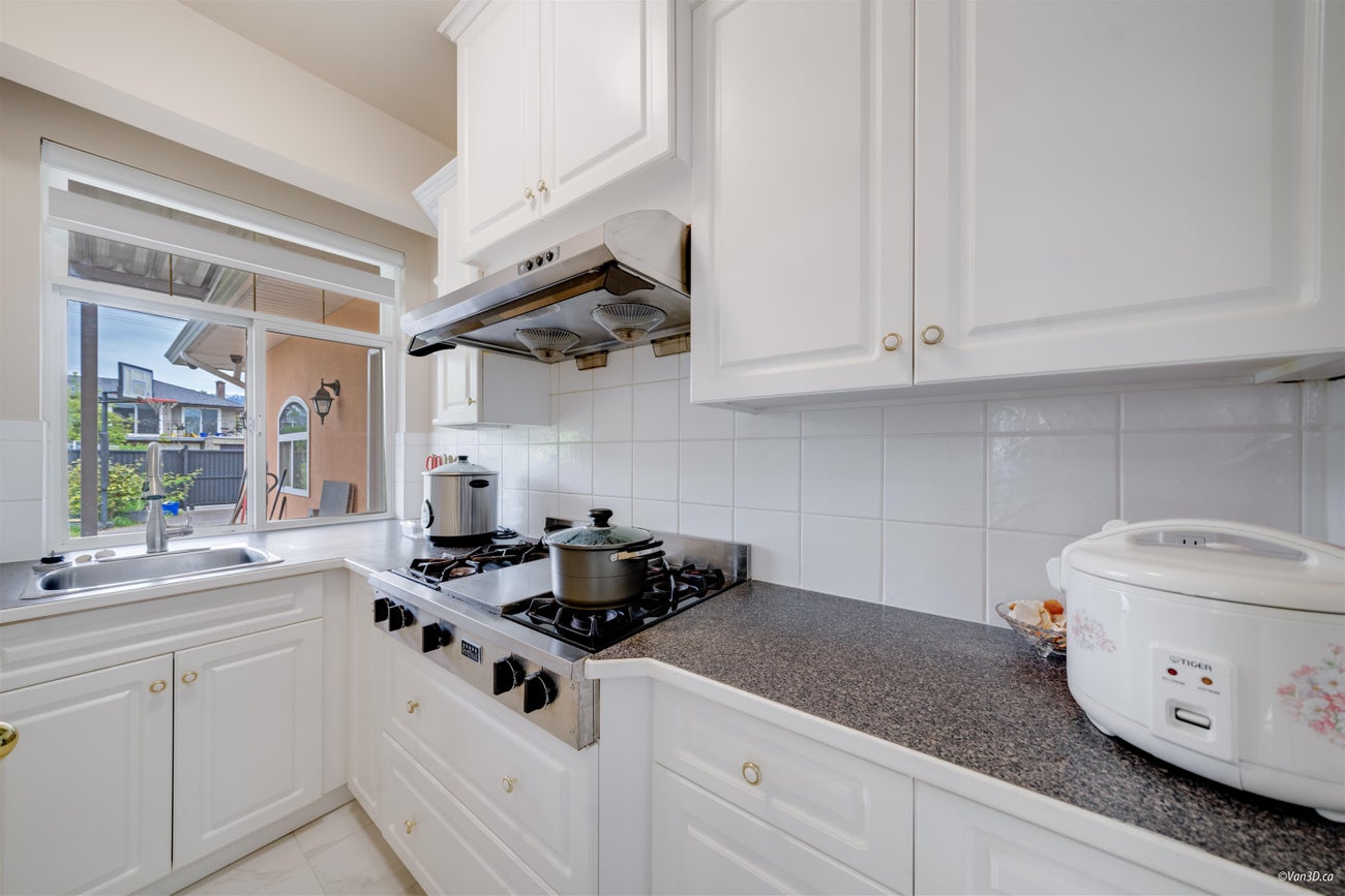 6589 Kitchener Street - Sperling-Duthie Single Family Residence for Sale, 7 Bedrooms (R3008985)# - 16