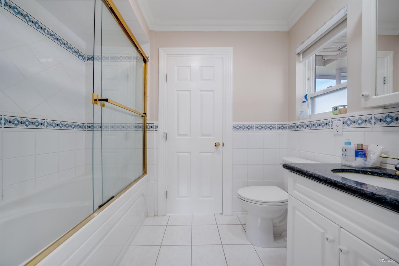 6589 Kitchener Street - Sperling-Duthie Single Family Residence for Sale, 7 Bedrooms (R3008985)# - 20