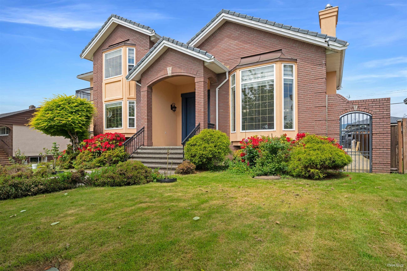 6589 Kitchener Street - Sperling-Duthie Single Family Residence for Sale, 7 Bedrooms (R3008985)# - 2