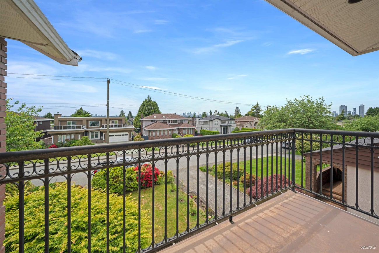 6589 Kitchener Street - Sperling-Duthie Single Family Residence for Sale, 7 Bedrooms (R3008985)# - 30