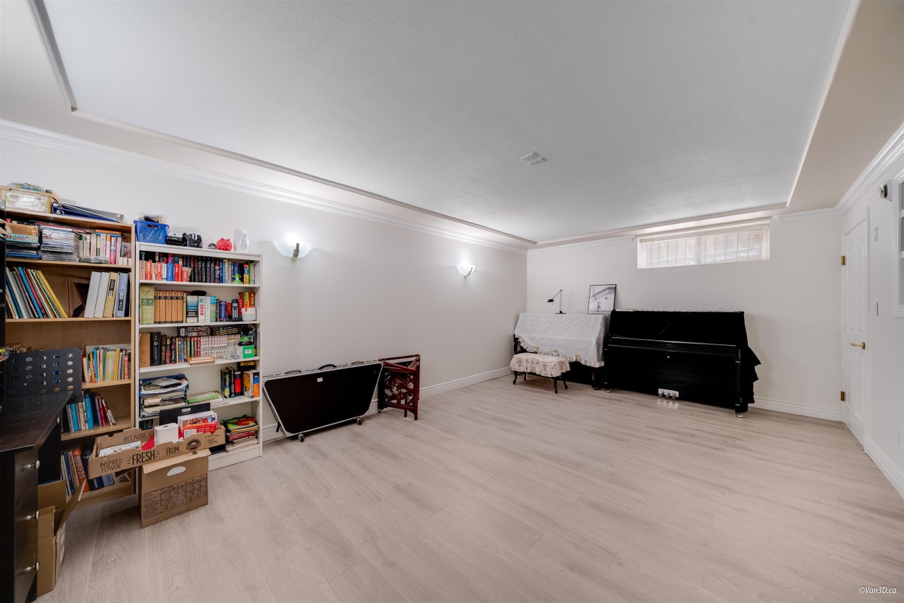 6589 Kitchener Street - Sperling-Duthie single-family-residence for Sale, 7 Bedrooms (R3008985)# - 31