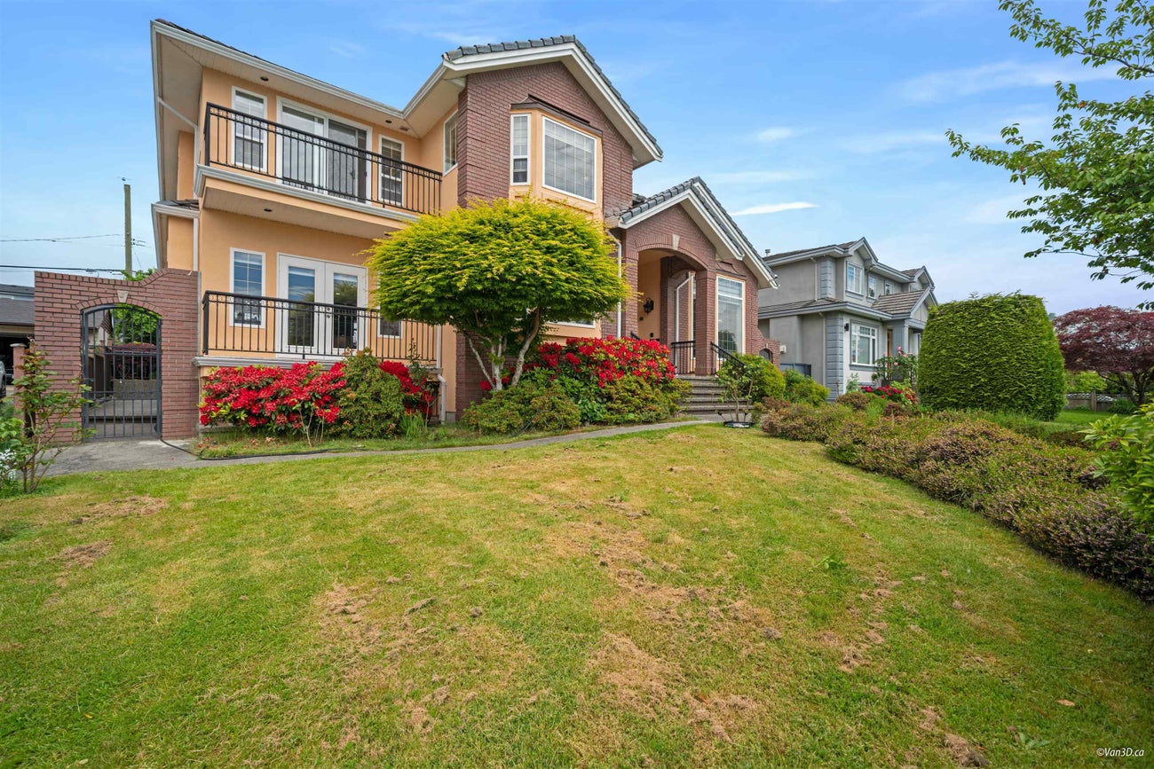 6589 Kitchener Street - Sperling-Duthie Single Family Residence for Sale, 7 Bedrooms (R3008985)# - 3