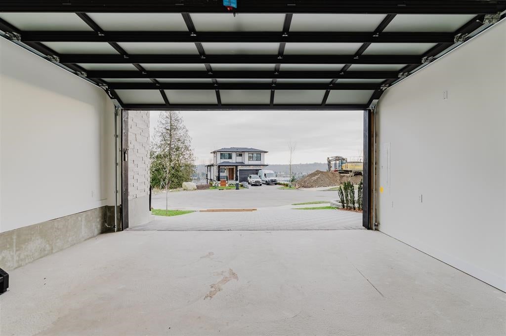 2267 Monashee Court - Coquitlam East Single Family Residence for Sale, 6 Bedrooms (R3009001) #37