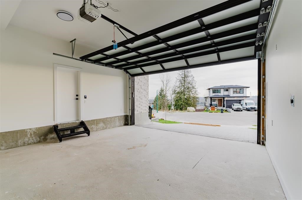 2267 Monashee Court - Coquitlam East Single Family Residence for Sale, 6 Bedrooms (R3009001) #38