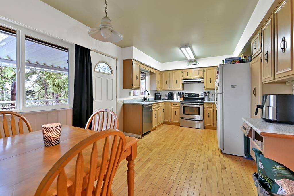 2512 Penshurst Court - Coquitlam East Single Family Residence for Sale, 5 Bedrooms (R3009211) #3