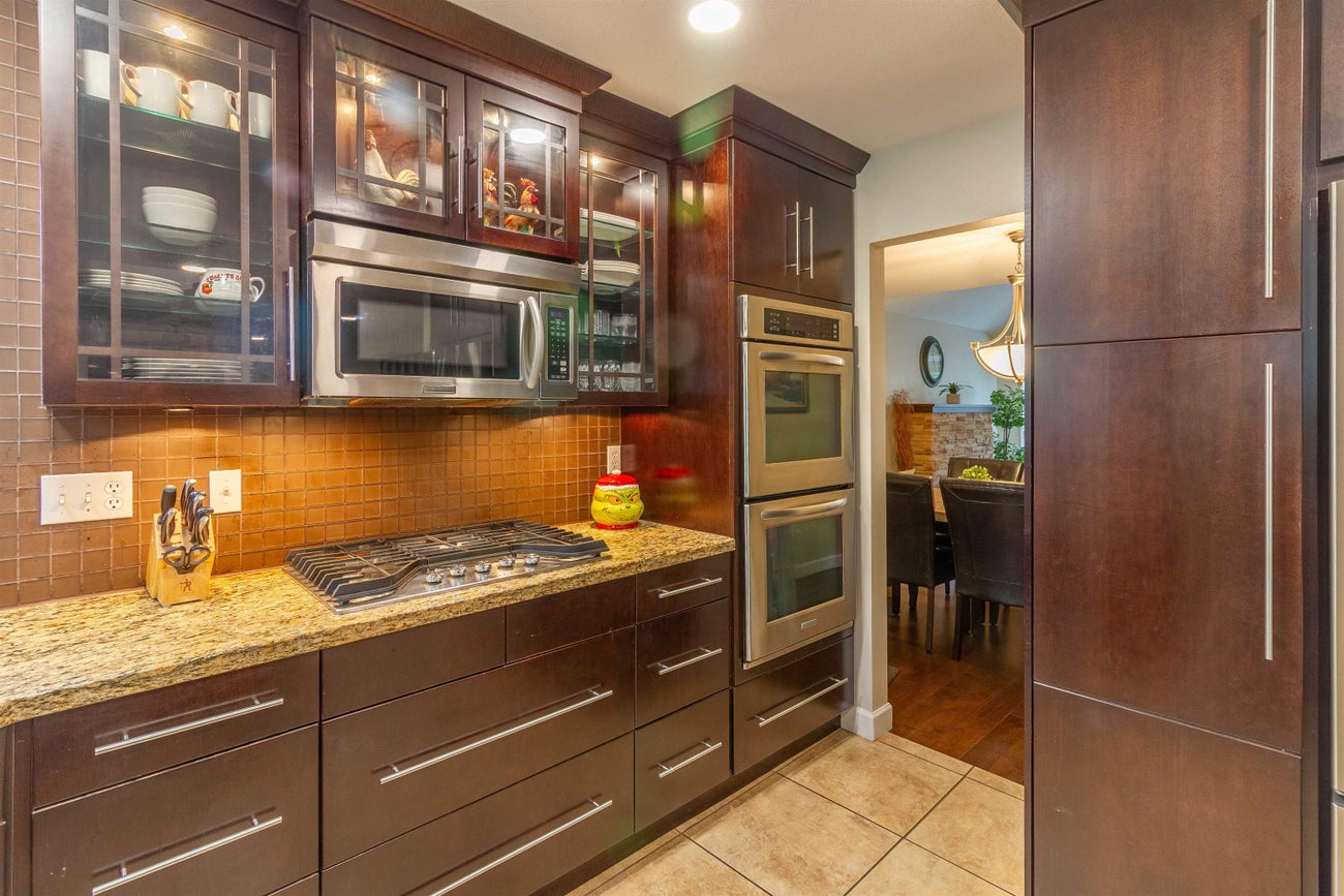 1872 Walnut Crescent - Central Coquitlam Single Family Residence for Sale, 5 Bedrooms (R3010117)# - 10