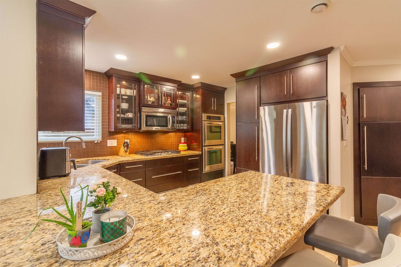 1872 Walnut Crescent - Central Coquitlam Single Family Residence for Sale, 5 Bedrooms (R3010117)# - 11