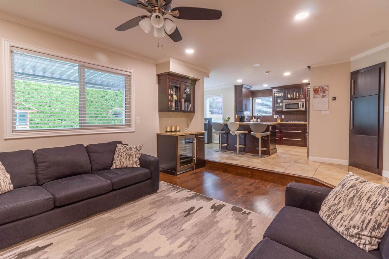 1872 Walnut Crescent - Central Coquitlam Single Family Residence for Sale, 5 Bedrooms (R3010117)# - 14